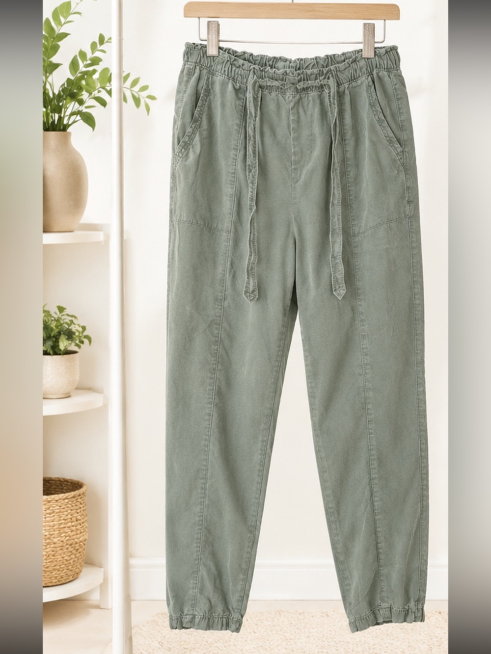 Aerie Casual Drawstring Joggers in Sage Green